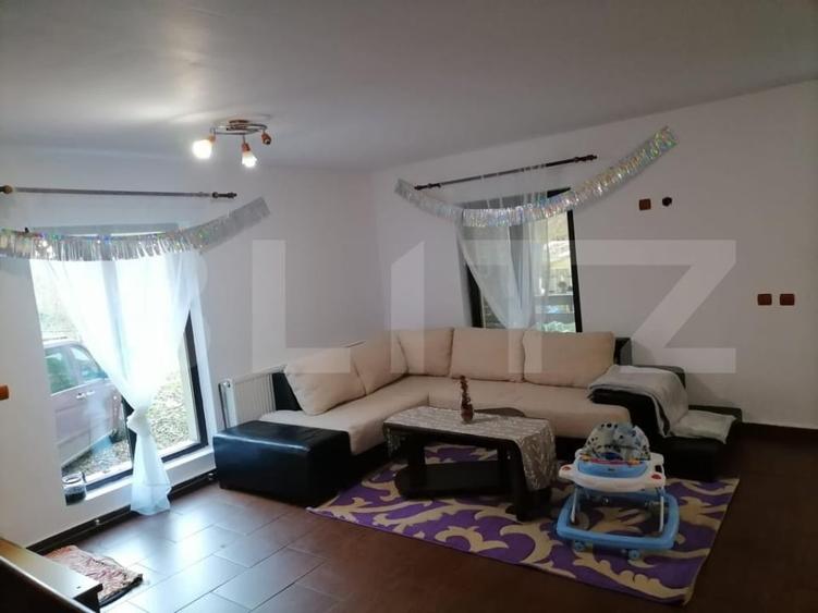 Casă individuală cu 6 camere cu Canalizare în Orăștie