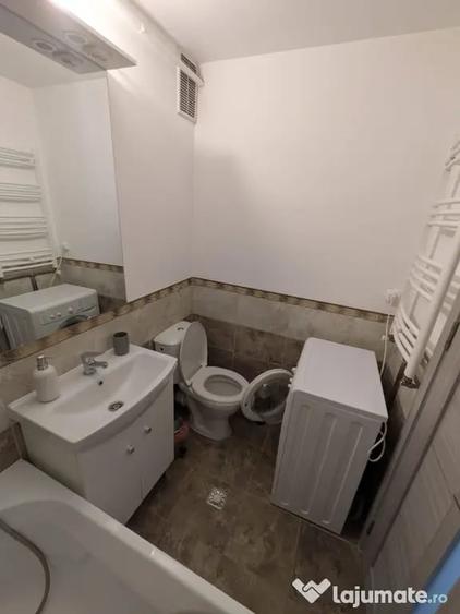 Garsonieră decomandată în Scriitorilor