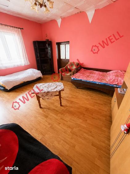 Casa familiala de vanzare in Bre?cu, la drumul principal! - 14