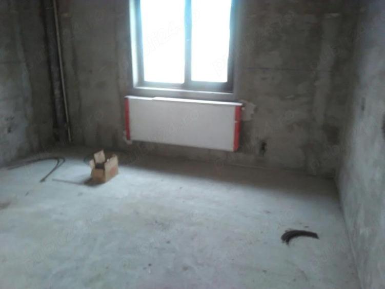 Casa de vanzare la gri - 3