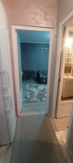Garsonieră decomandată, mobilată în Astra