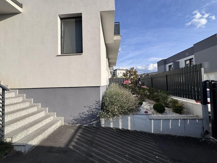 0 %Comision Duplex ultrafinisat, 5 camere–zona str Magnoliei Floresti - 31