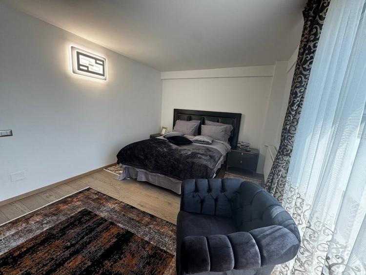 Apartament cu 4 camere decomandat, mobilat în Sud
