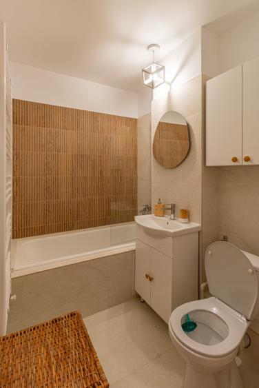 Apartament cu 3 camere decomandat, mobilat în Berceni