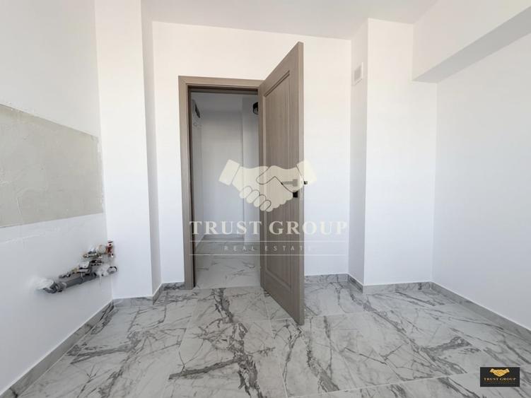 Apartament cu 3 camere decomandat în Titulescu