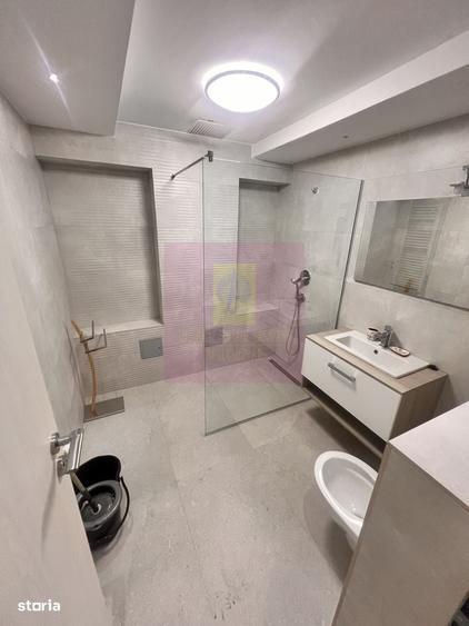 Apartament cu 3 camere decomandat în Decebal