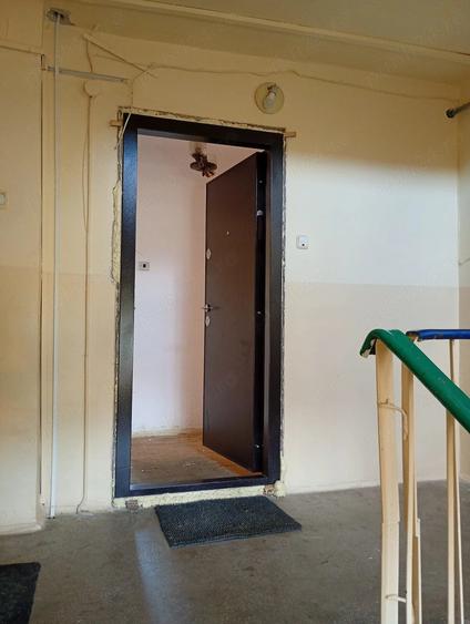Apartament cu 2 camere decomandat în Lipovei