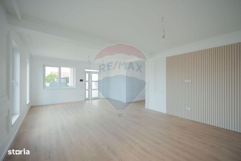 Casă cu 4 camere în Central