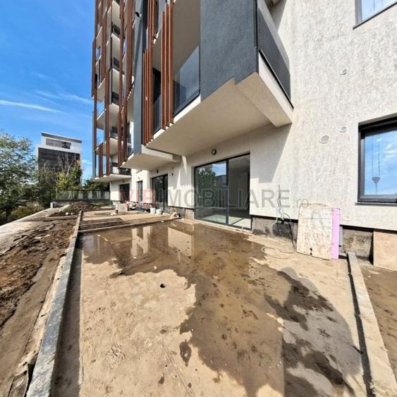 Garsonieră decomandată în Virtuții