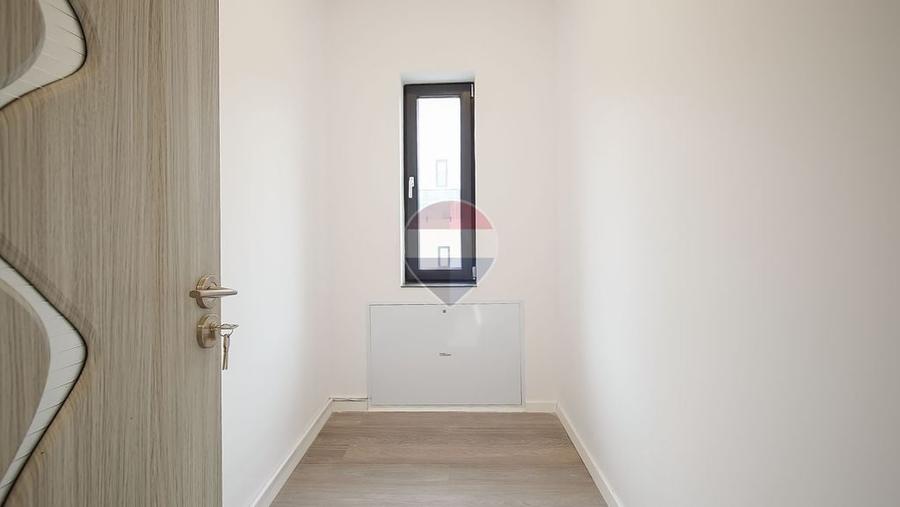 Casă cu 5 camere cu Teren 400 Mp în Bunloc