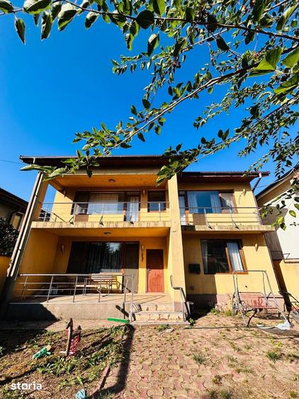 Casă cu 4 camere cu Teren 245 Mp în Domnești