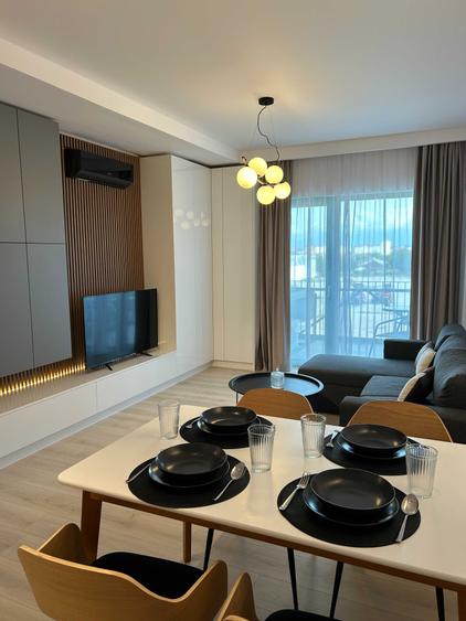 Apartament cu 2 camere decomandat în Central