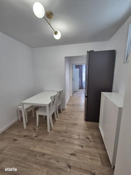 Apartament cu 2 camere decomandat în Tei