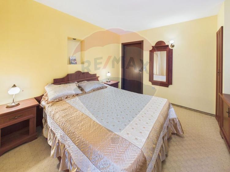 Casă individuală cu 6 camere cu Teren 400.7200012207 Mp în Cioplea