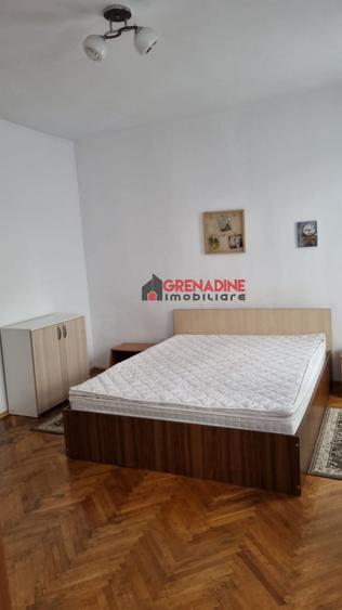 Apartament cu 2 camere semidecomandat în Centrul Istoric