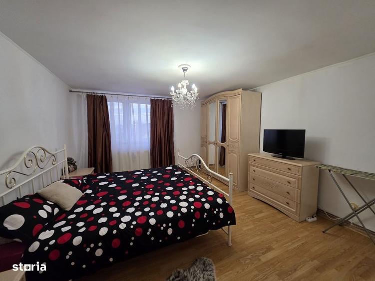 Casă cu 4 camere cu Teren 700 Mp în Central