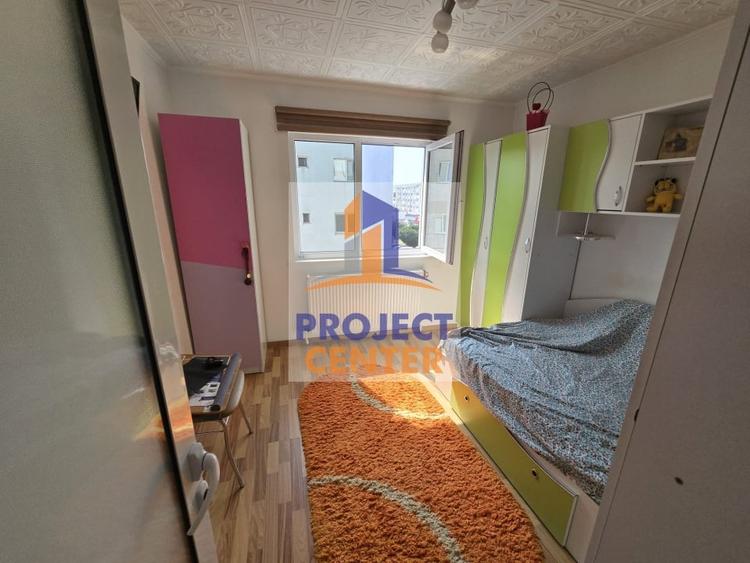 Apartament cu 4 camere decomandat, mobilat în Găvana 2