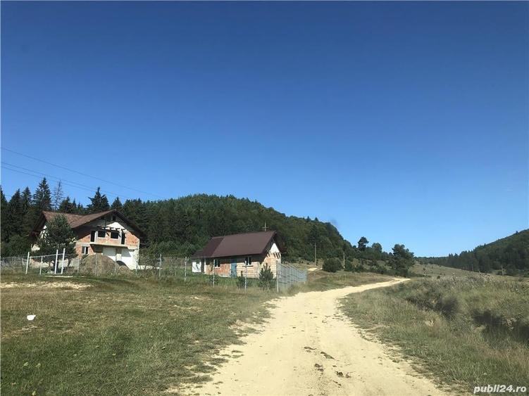 Teren de 1656 mp, în Brebina