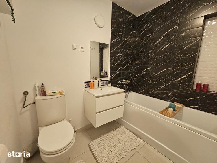 De vanzare apartament cu 4 camere Centru, Str. Mileniului - 1