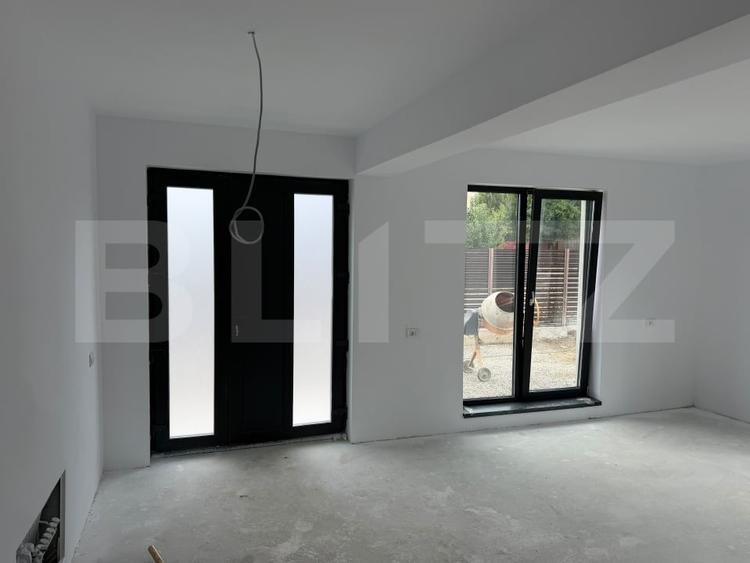 Casă individuală cu 5 camere cu Teren 450 Mp în Electroprecizia