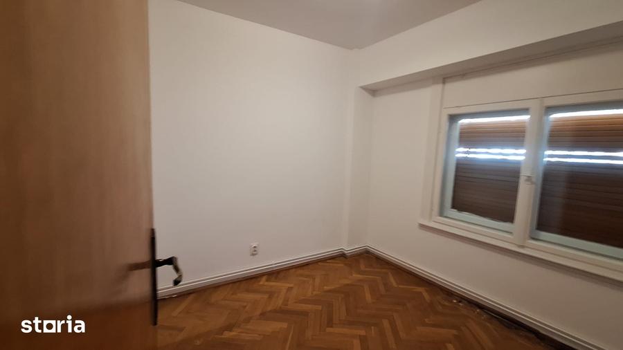 Apartament cu 4 camere în Olimpia-Stadion