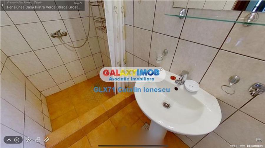 Casă cu 5 camere cu Teren 1000 Mp în Central