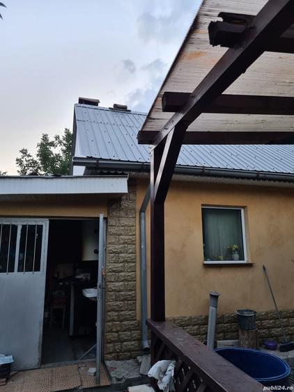 Casă cu 6 camere cu Teren 1100 Mp în Cozia