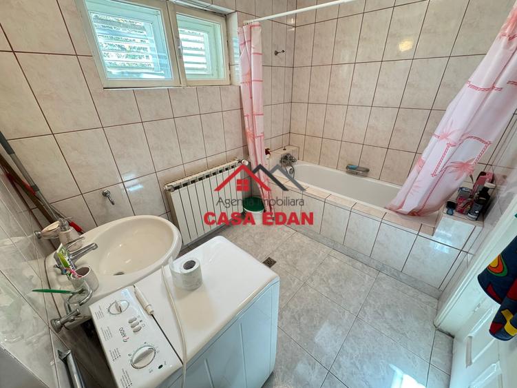 Casă individuală cu 4 camere cu Teren 243 Mp în Breaza