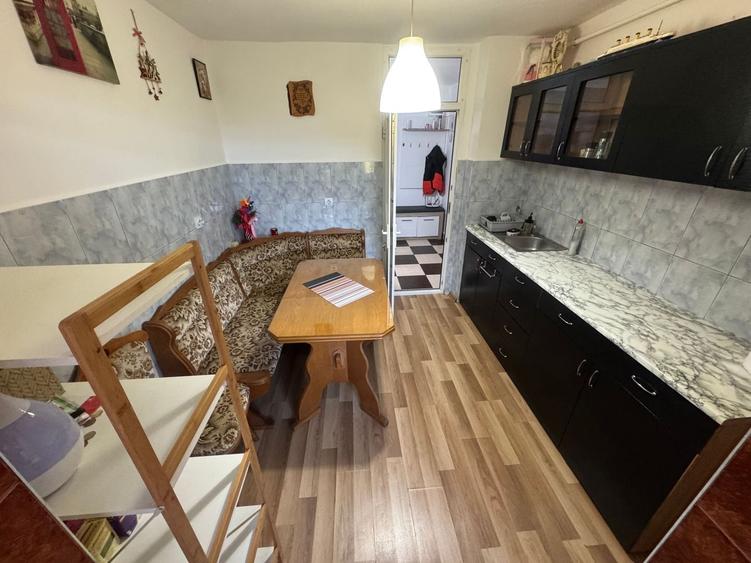 Apartament 2 camere zona Poarta 6 cu Centrala - 5
