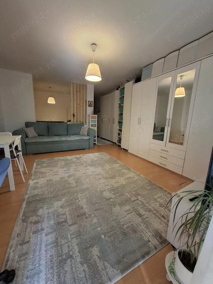 Apartament cu 2 camere nedecomandat în Central
