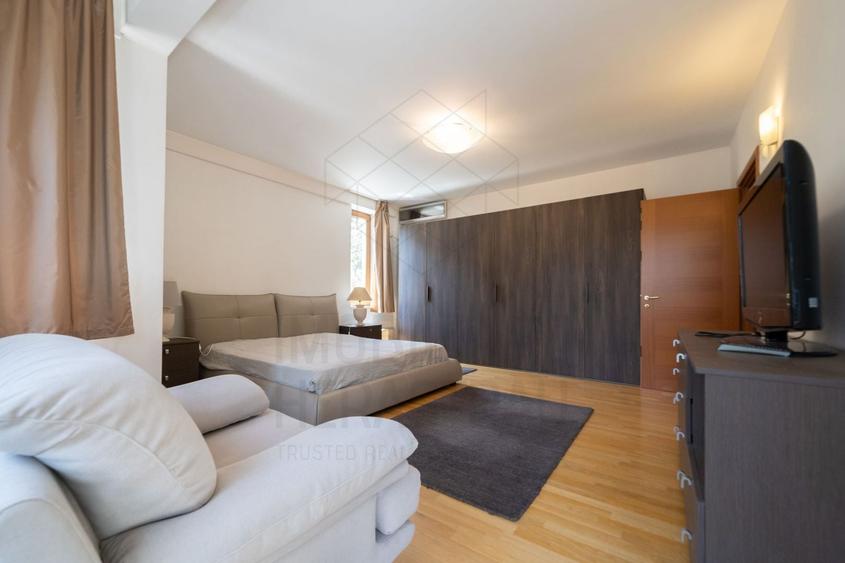 Apartament cu 4 camere decomandat, mobilat în Herăstrău