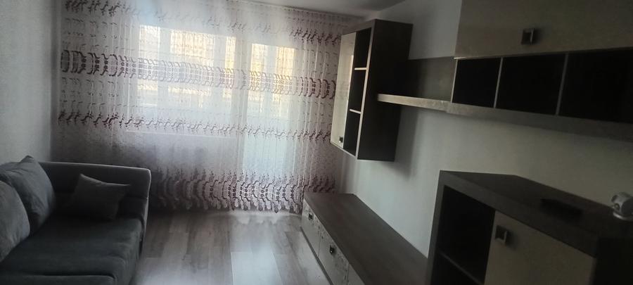 Apartament cu 2 camere semidecomandat în Micro 5
