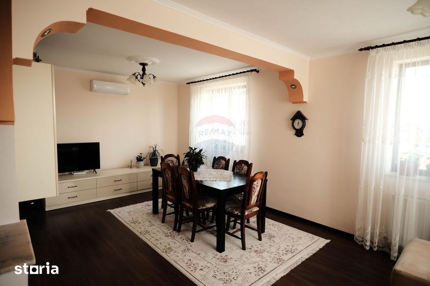 Casă cu 4 camere cu Teren 400 Mp în Central