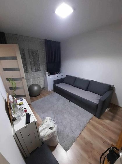 Garsonieră semidecomandată în Titan