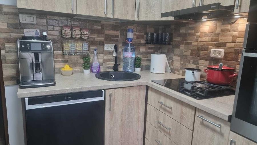 Apartament cu 3 camere decomandat în Micălaca