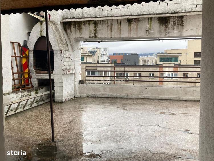 Apartament cu 4 camere în Centrul Civic