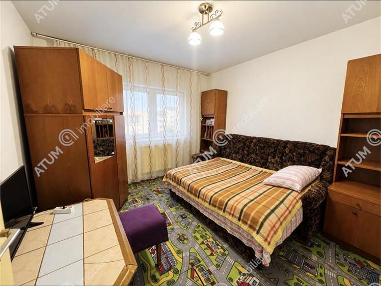 Apartament cu 2 camere decomandat, mobilat în Vasile Aaron