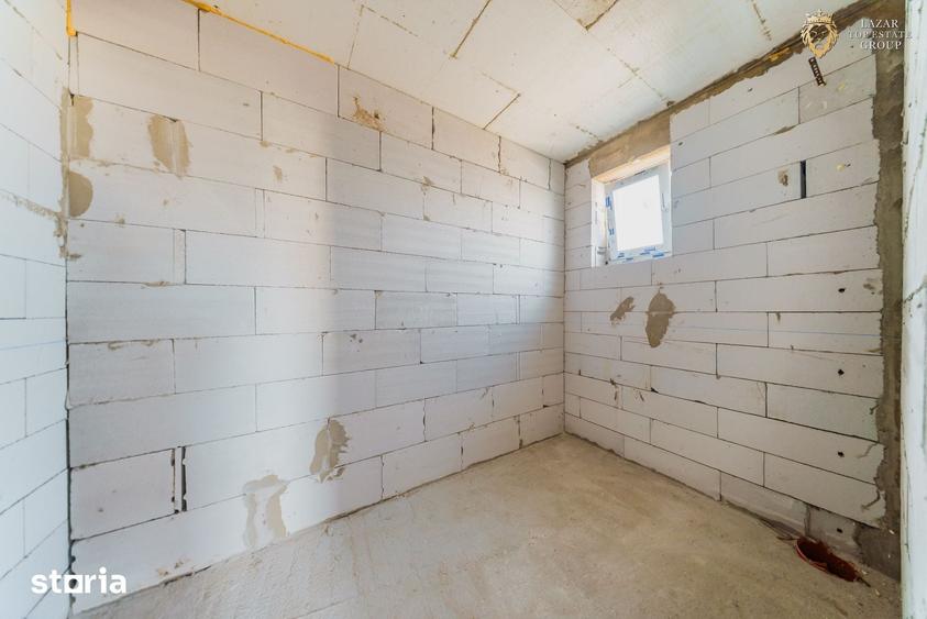 Casă cu 4 camere cu Teren 250 Mp în Drăgășani