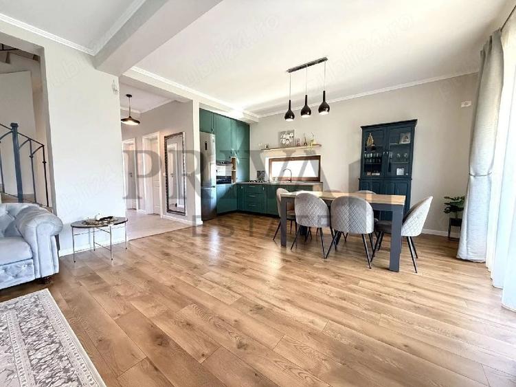 Duplex cu 5 camere cu Canalizare în Dumbrăvița