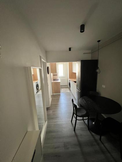 Apartament cu 2 camere decomandat în Torontalului