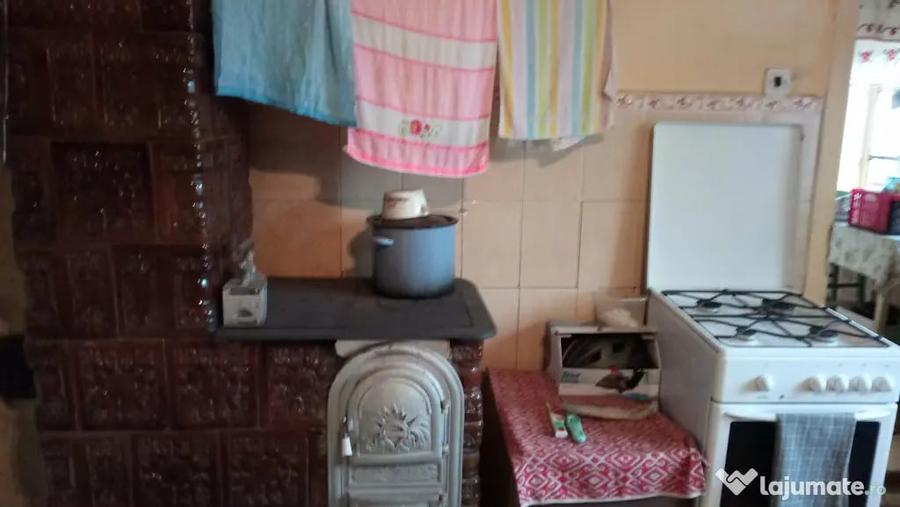Casă cu 3 camere în Fântânele