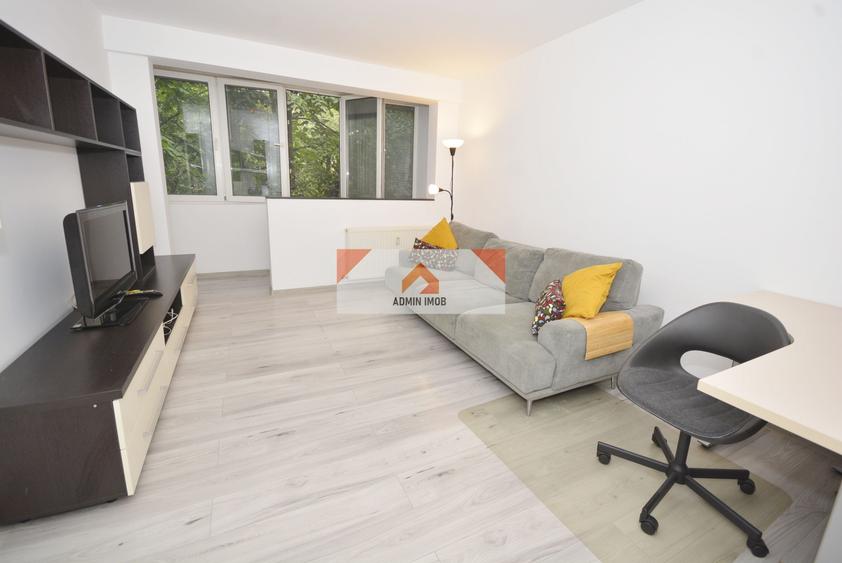 Apartament cu 2 camere decomandat în Drumul Taberei