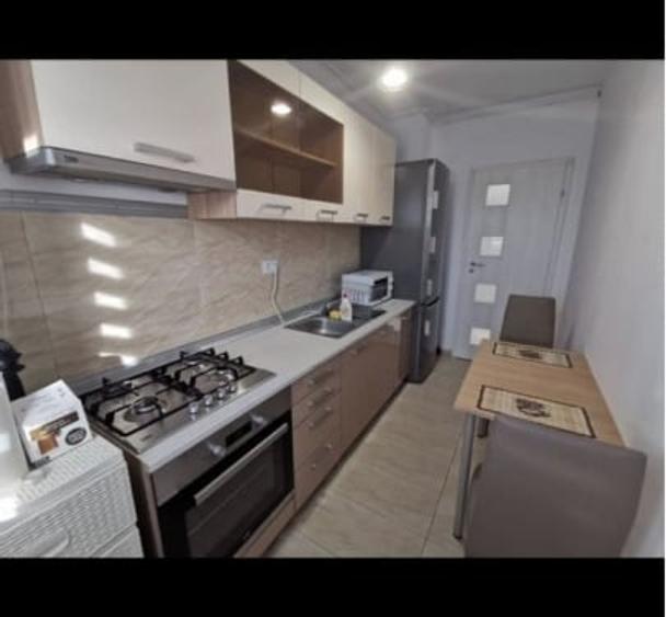 Apartament cu 2 camere decomandat, mobilat în Basarabia