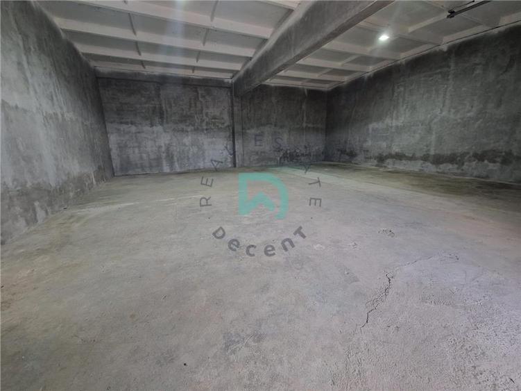 Spațiu industrial, de 160 mp, în Periferie