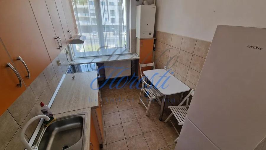 Apartament cu 3 camere decomandat, mobilat în Grigorescu