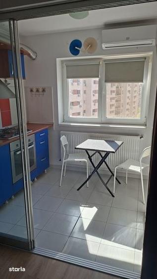 Garsonieră în Titan