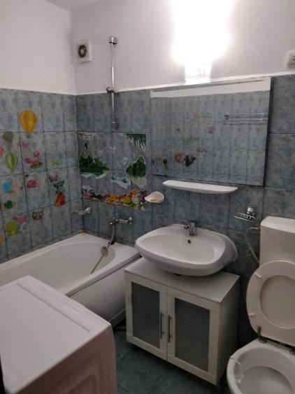 Garsonieră decomandată în Dorobanților