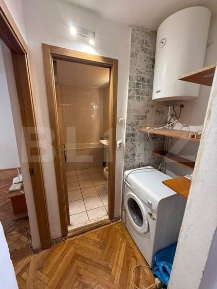 Apartament cu 3 camere decomandat în Central