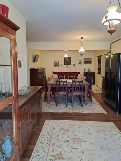 Apartament cu 2 camere semidecomandat în Florești