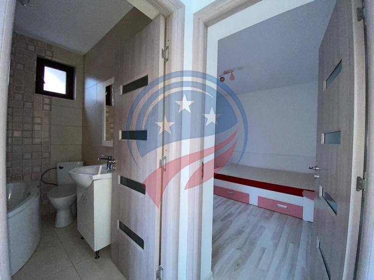 Casă individuală cu 4 camere cu Canalizare în Lăpuș
